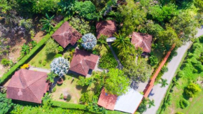  Casa Marcellino Lodge  Cahuita